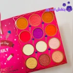 پالت سایه ۸۲ رنگ دختر آمریکایی کوین کوکو